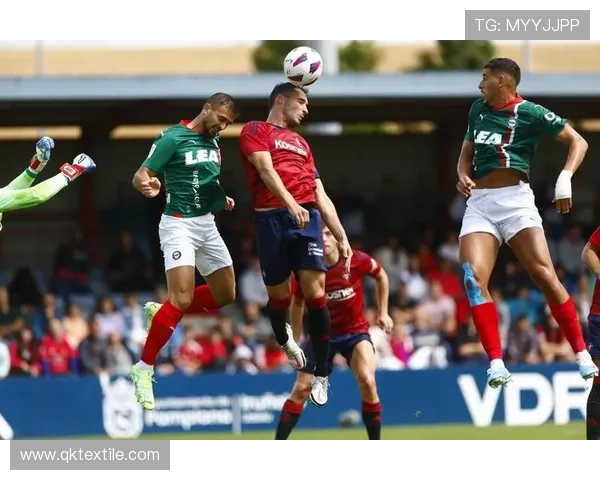 瓦伦西亚0-0奥萨苏纳,佩尼亚抽射打偏,布季米尔头球顶高 瓦伦西亚0-0奥萨苏纳,佩尼亚抽射打偏,布季米尔头球顶高